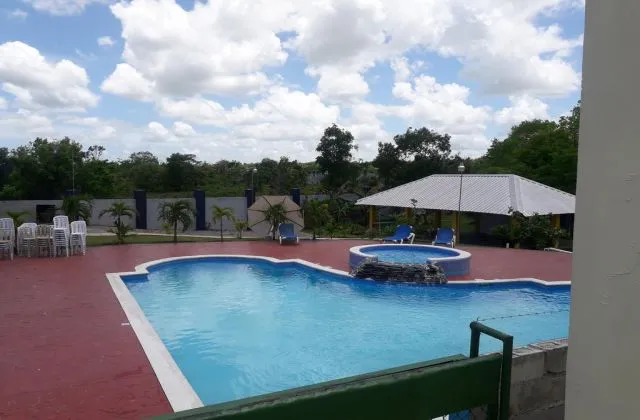 El Viajante Punta Cana piscina